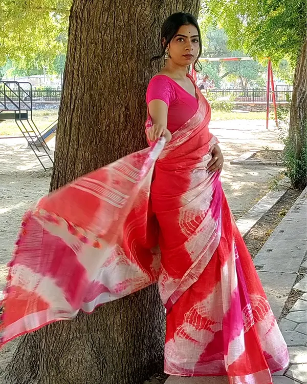 Blush_Slub_Linen_Saree_Pink_&_Red_Shibori_Hand_Dyed