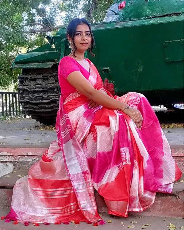 Blush_Slub_Linen_Saree_Pink_&_Red_Shibori_Hand_Dyed