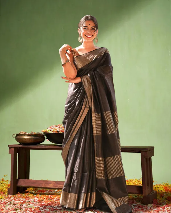 Dazzling_Handloom_Jayashree_Silk_Saree_Dark_Brown
