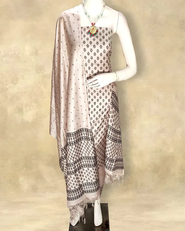 Katan_Silk_Idyllic_Suits_Beige_Blockprinted
