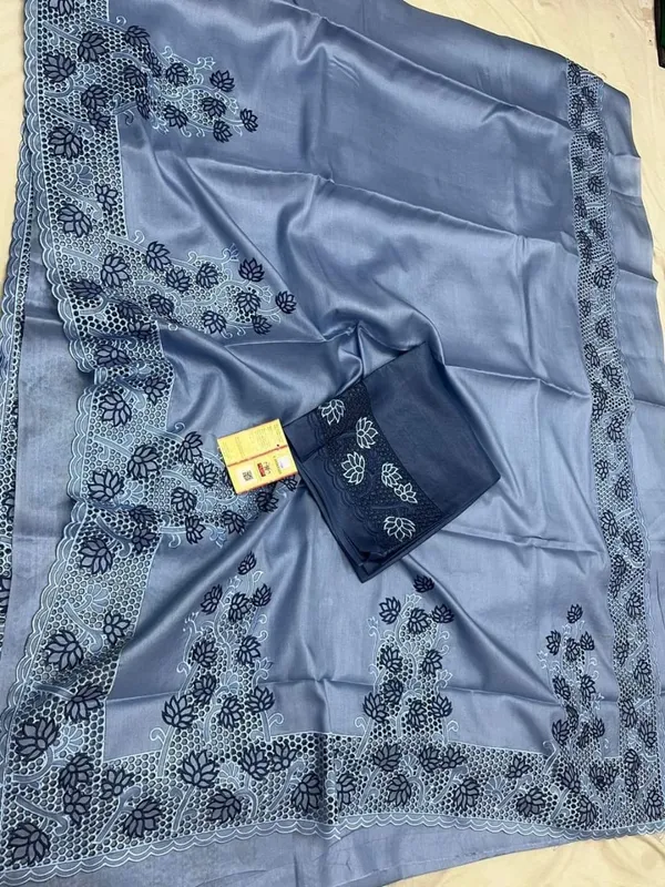 Silkmark_Certified_Vibrant_Pure_Tussar_Cutwork_Gray_Saree