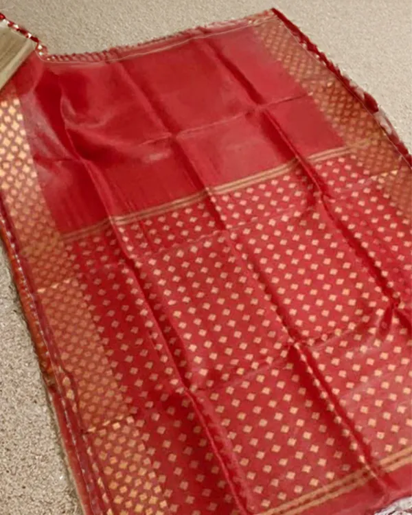 Resplendent_Banarasi_Pure_Silk_Linen_Saree_Red