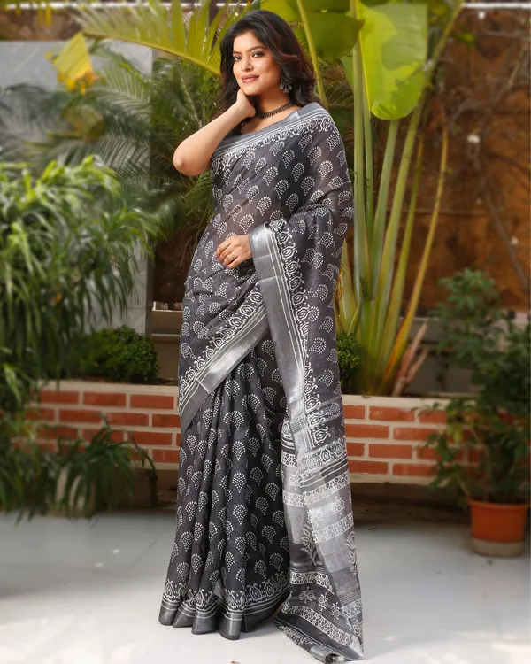Misty_Slub_Linen_Saree_Gray_Batik_Print