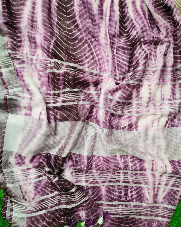 Expressive_Linen_Shibori_Hand_Dyed_Saree_Purple
