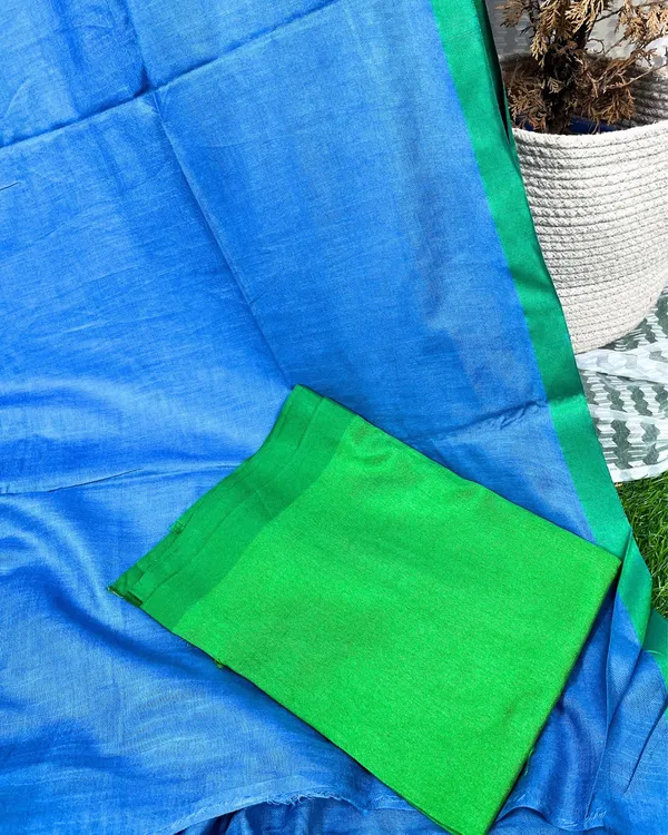 Tranquil_Slub_Linen_Hand_Dyed_Blue_Saree