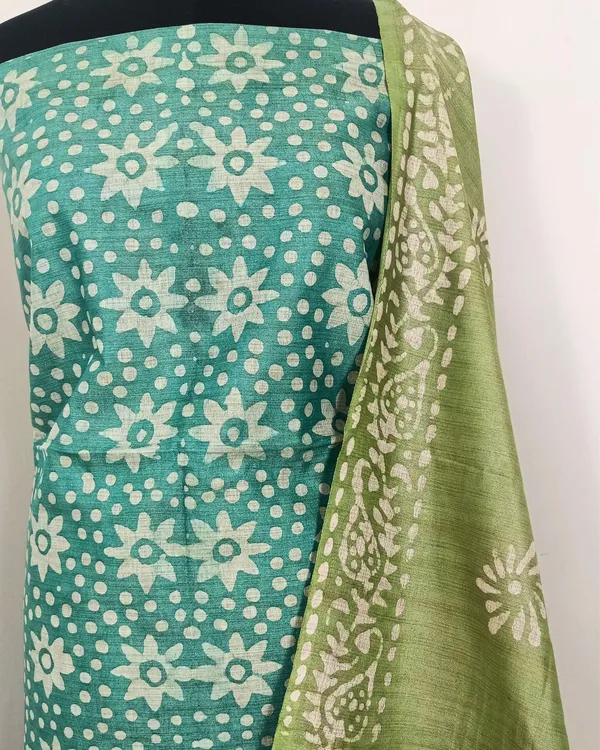 Wax_Batik_Hand_Dyed_Khadi_Silk_Sea_Green_Suit