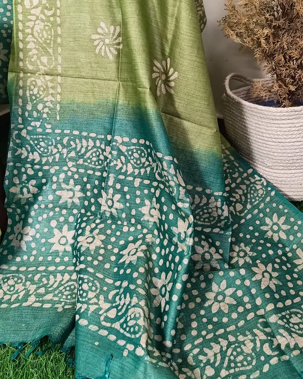 Wax_Batik_Hand_Dyed_Khadi_Silk_Sea_Green_Suit