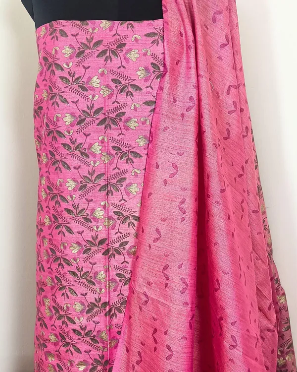 Wax_Batik_Hand_Dyed_Khadi_Silk_Pink_Suit