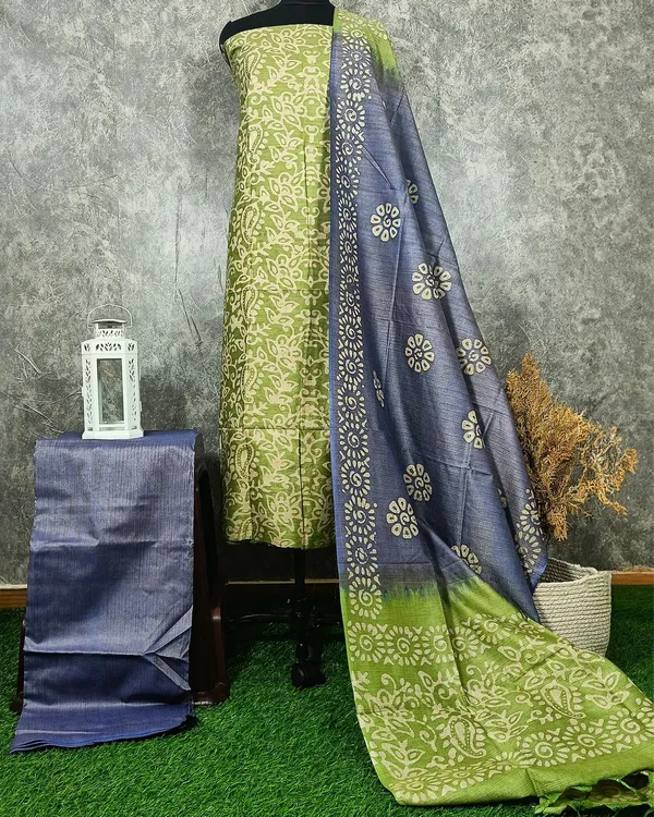 Bandhani_&_Wax_Batik_Hand_Dyed_Khadi_Silk_Green_Suit