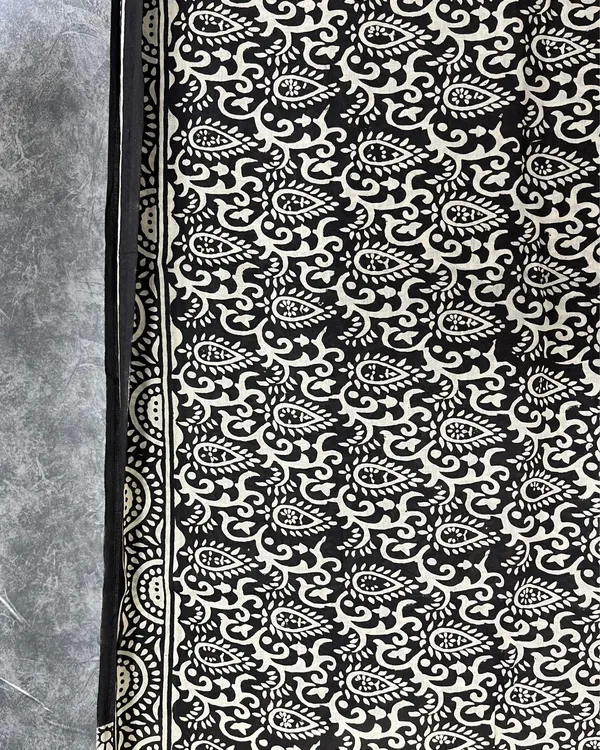 Blockprinted_Pure_Mul_Cotton_Charming_Black_Saree