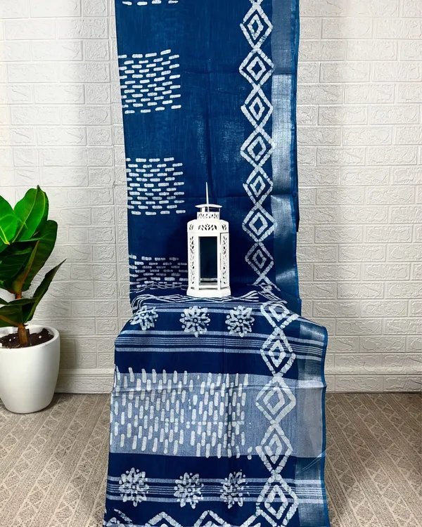 Golden_Slub_Linen_Wax_Batik_Handcrafted_Saree_Blue