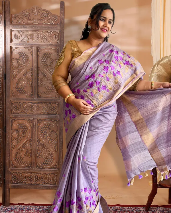 Banswara_Silk_Saree_Pastel_Lavendar_Lotus_Embroidery