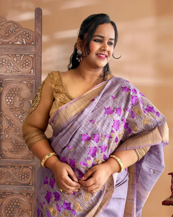 Banswara_Silk_Saree_Pastel_Lavendar_Lotus_Embroidery