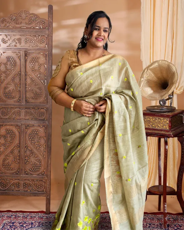 Banswara_Silk_Saree_Pale_Olive_Green_Lotus_Embroidery