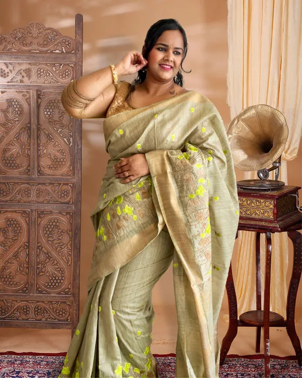 Banswara_Silk_Saree_Pale_Olive_Green_Lotus_Embroidery