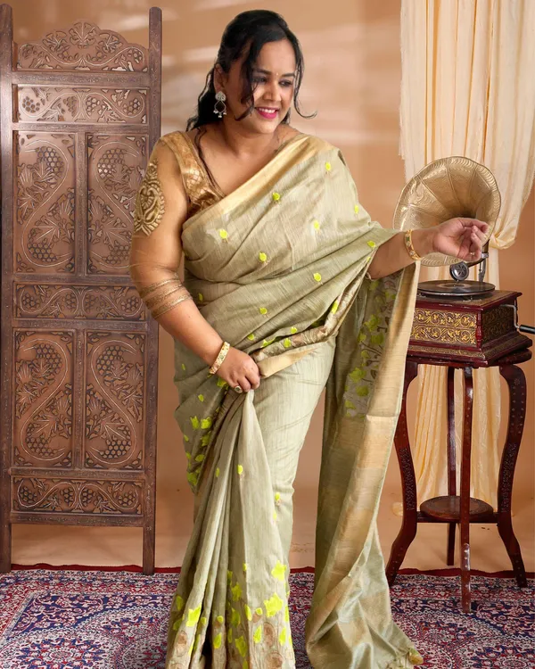 Banswara_Silk_Saree_Pale_Olive_Green_Lotus_Embroidery