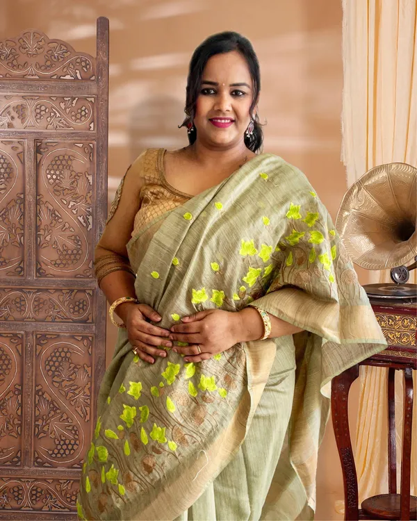 Banswara_Silk_Saree_Pale_Olive_Green_Lotus_Embroidery