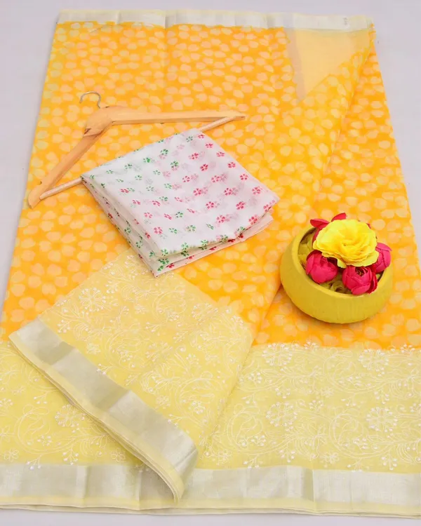 Blockprinted_Kota_Doria_Textured_Yellow_Emroidered_Saree
