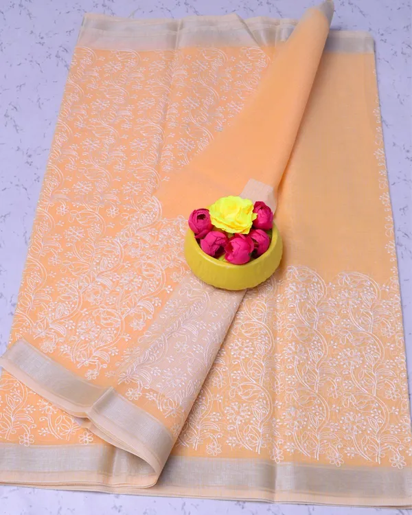 Kota_Doria_Evocative_Peach_Saree_Allover_Embroidery