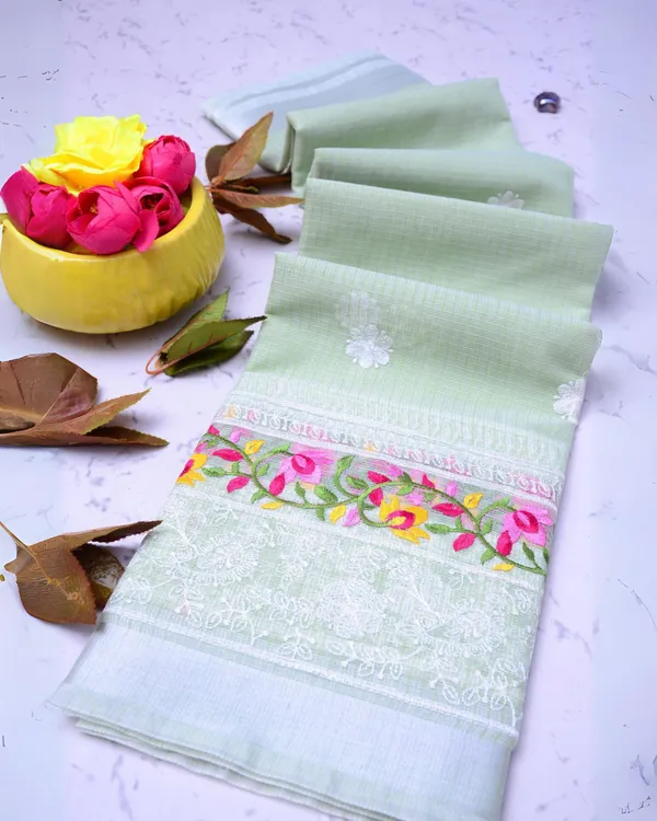 Beautiful_Green_Kota_Doria_Cotton_Floral_Embroidery_Saree