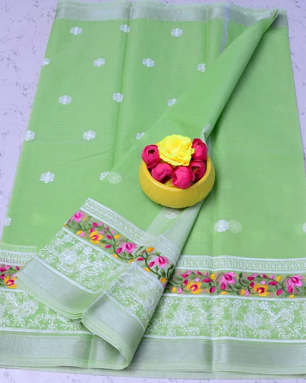 Splendid_Green_Kota_Doria_Cotton_Floral_Embroidery_Saree