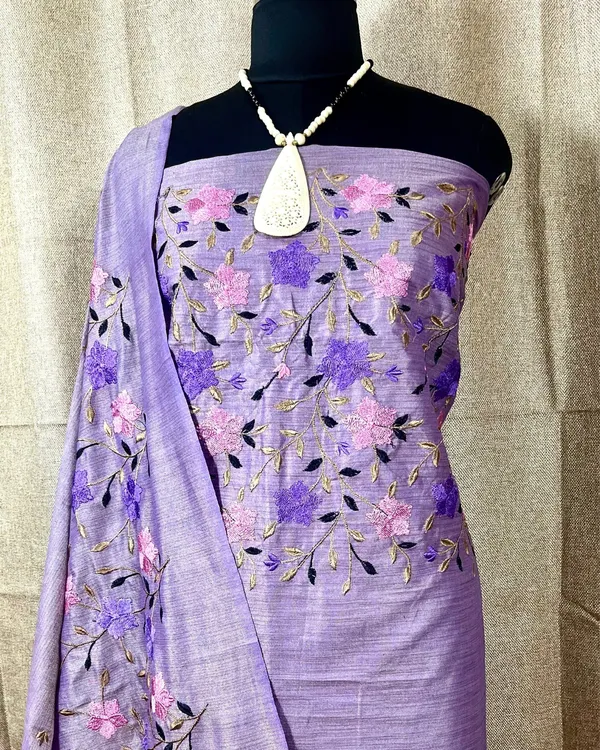 Gulmohar_Khadi_Cotton_Embroidered_Lavender_Suit