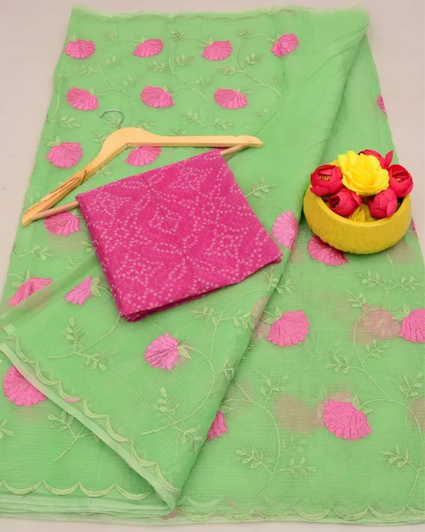 Pankhudi_Embroidered_Kota_Doria_Pista_Green_Saree