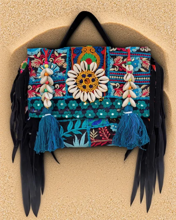 Khamma_Ghani_Kambadiya_Warm_Brown_Sling_Bags