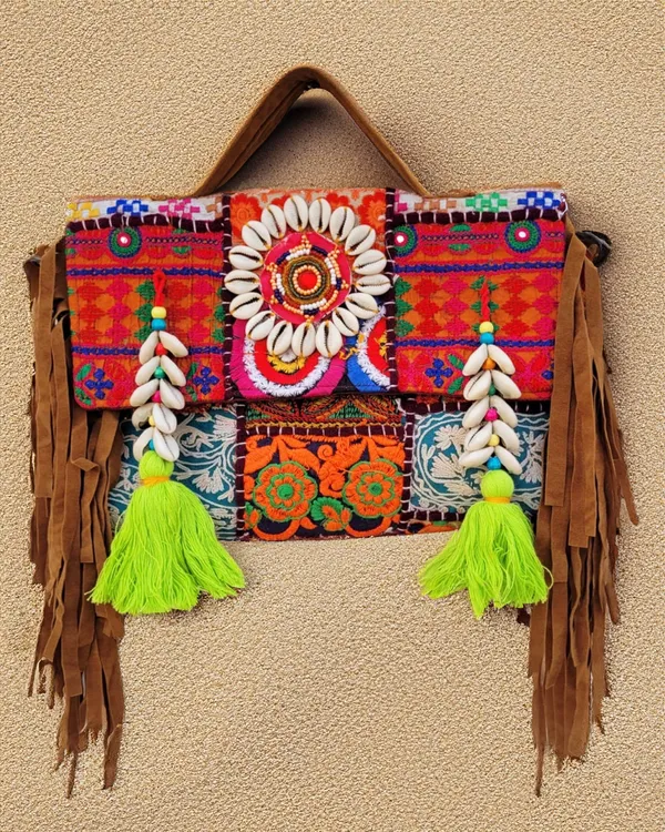 Khamma_Ghani_Kambadiya_Nutty_Brown_Sling_Bags
