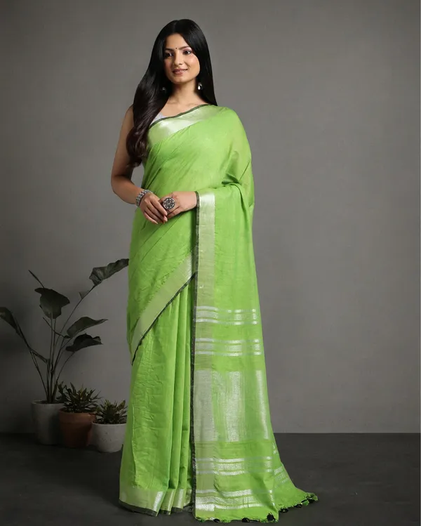 Graceful_Handwoven_Pure_Linen_Pastel_Green_Saree