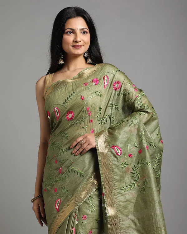 Ethereal_Silk_Linen_Embroidered_Olive_Green_Saree
