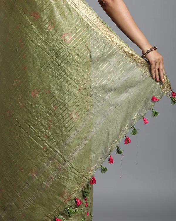 Ethereal_Silk_Linen_Embroidered_Olive_Green_Saree
