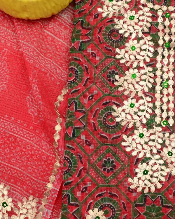 Glimmering_Red_&_White_Kota_Doria_Gota_Patti_Suit