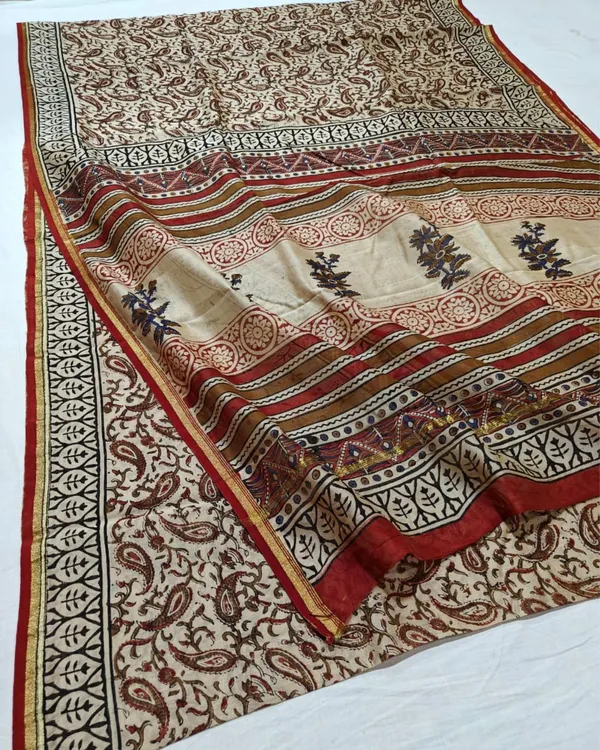Whispering_Petals_Kalamkari_Chanderi_Silk_Thin_Beige_Saree