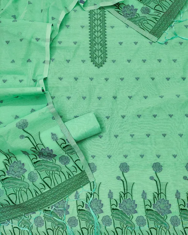 Noor-e-Banaras_Thread_Work_Cotton_Suit_Emerald_Green