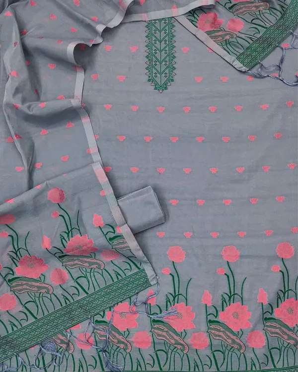 Noor-e-Banaras_Thread_Work_Cotton_Suit_Light_Gray