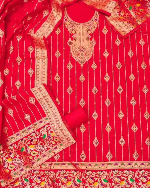 Noor-e-Banaras_Cotton_Suit_Thread_Work_Bright_Red
