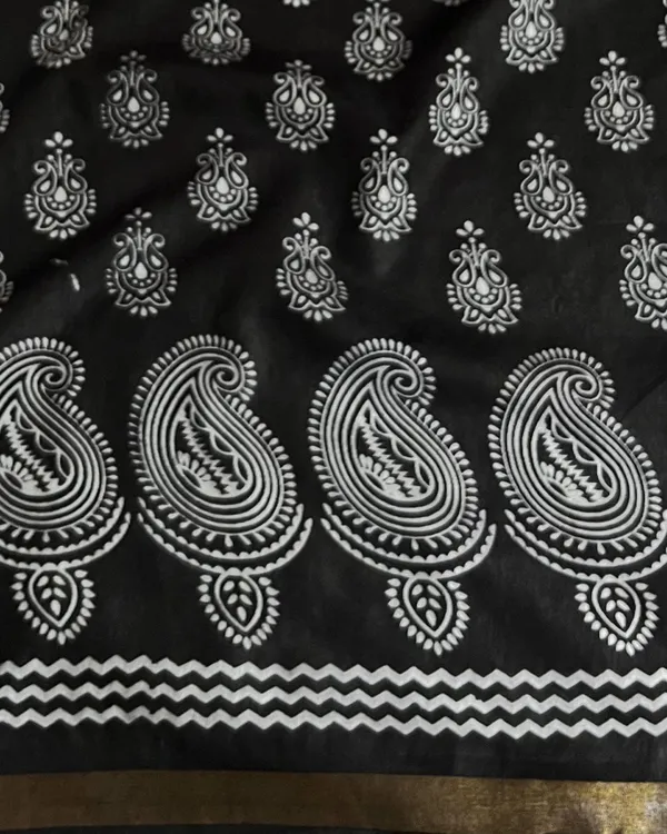 Nargis_Ki_Roshini_Katan_Silk_Blockprint_Black_Saree