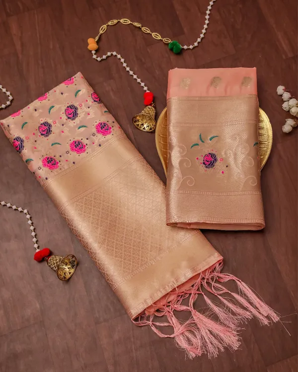 Noor-e-Banaras_Brocade_Weaving_Lichi_Silk_Suit_Peach