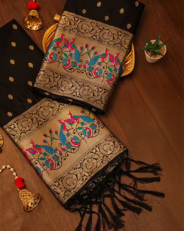 Noor-e-Banaras_Zari_Brocade_Black_Silk_Suit