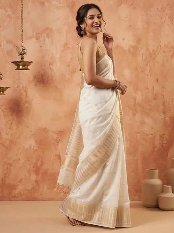 Rangdhaar_Hand_Dyed_Kota_Silk_Jacquard_Saree_Off_White