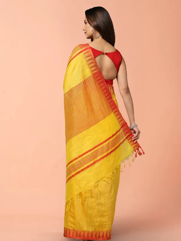 Sacred_Loom_Kota_Silk_Temple_Border_Saree_Yellow