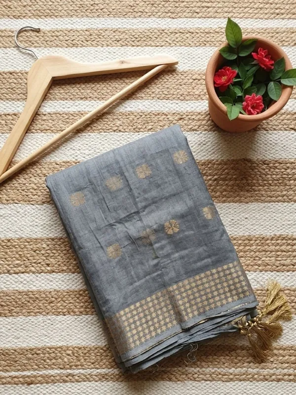 Zivara_Handdyed_Kota_Silk_Kantha_Saree_Gray