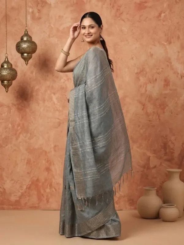 Zivara_Handdyed_Kota_Silk_Kantha_Saree_Gray