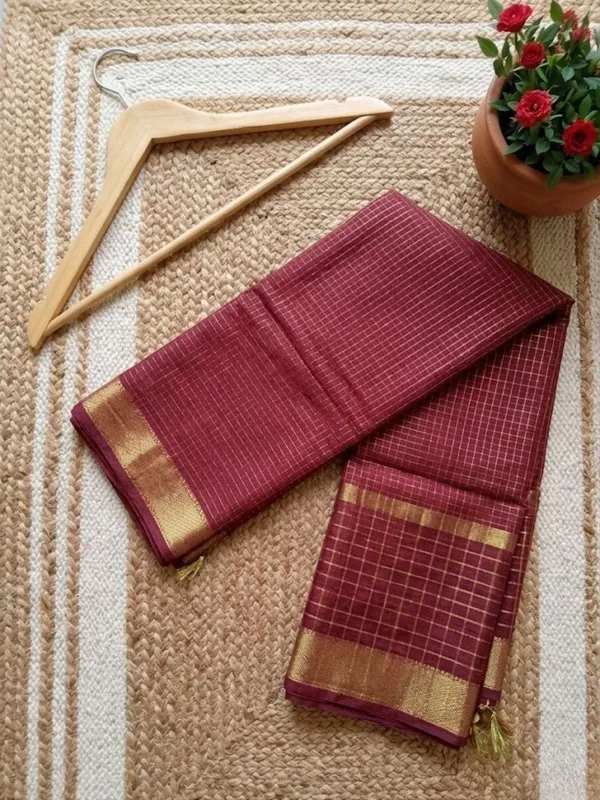 Ishvani_Handdyed_Kota_Silk_Checks_Saree_Red