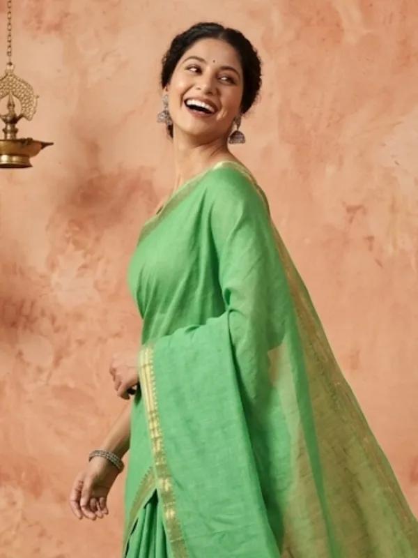 Ruvira_Handdyed_Kota_Banarasi_Silk_Saree_Green