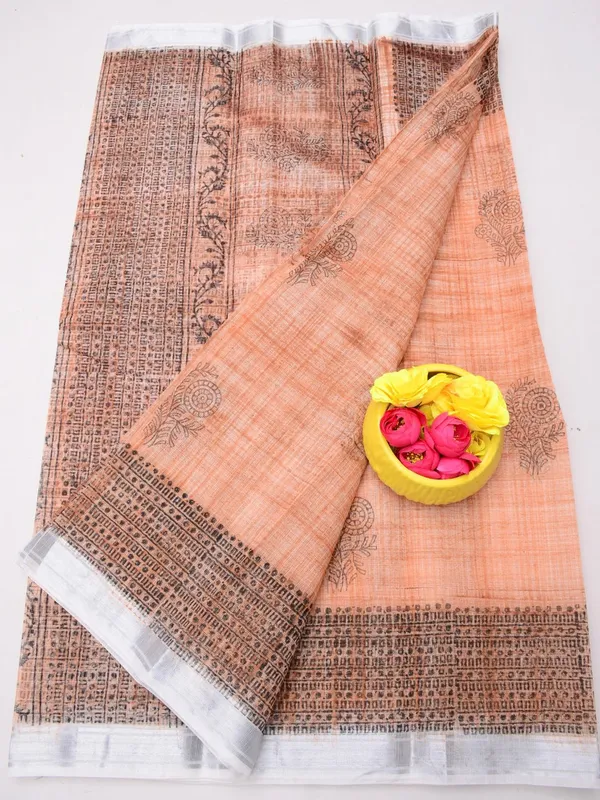 Varnika_Warm_Peach_Blockprint_Kota_Doria_Saree