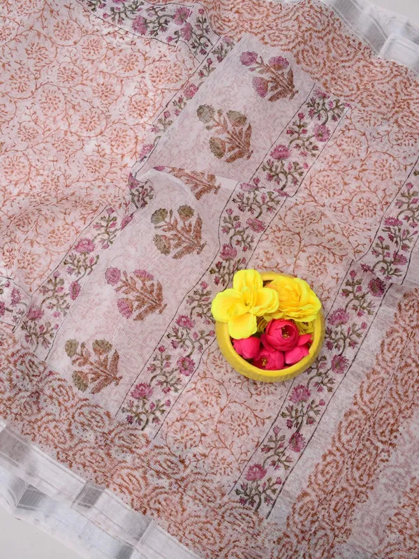 Varnika_Off_White_Kota_Doria_Block_Print_Saree