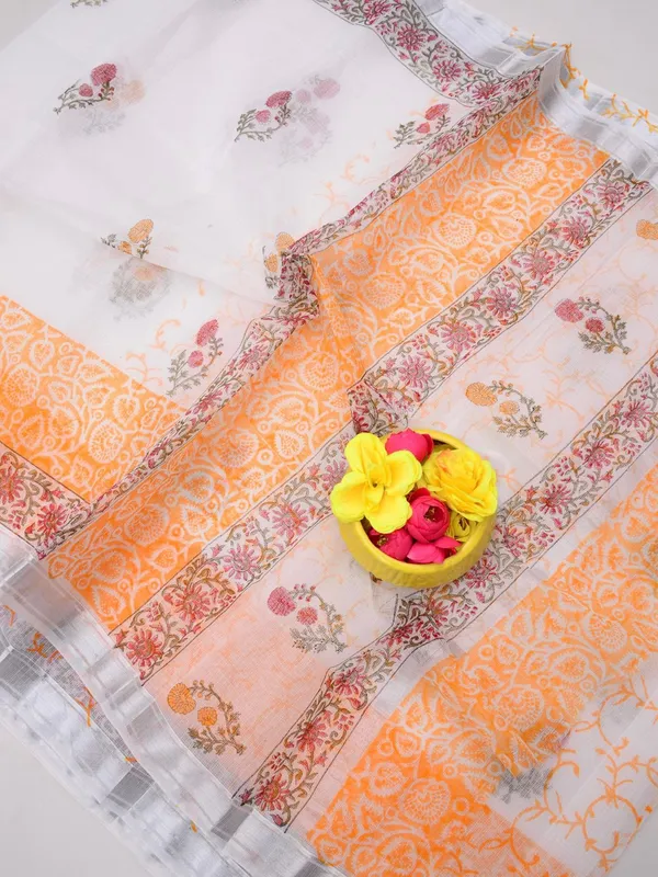 Varnika_Kota_Doria_Blockprint_White_Saree