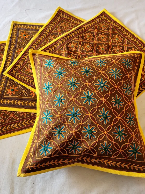 Khamma_Ghani_Embroidered_Intricate_Cushion_Cover_(Set_of_5)